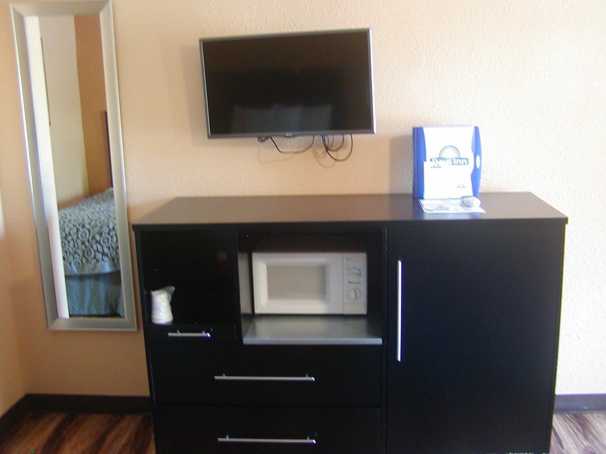 Days Inn By Wyndham Marietta White Water Buitenkant foto